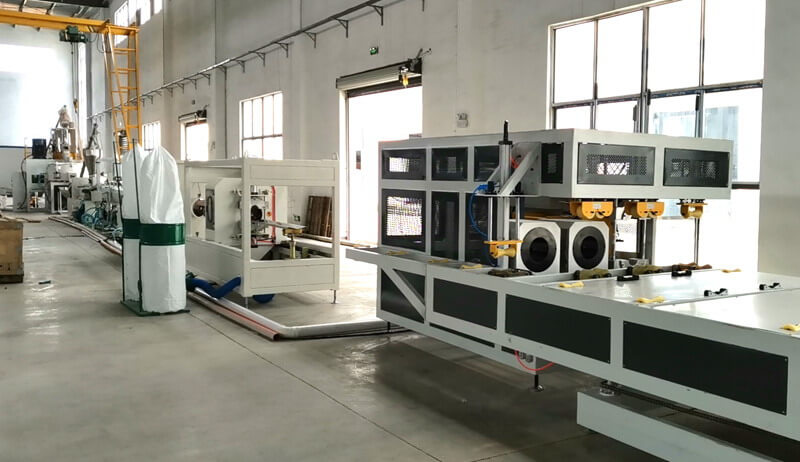 PVC Pipe Production Line is running (3)